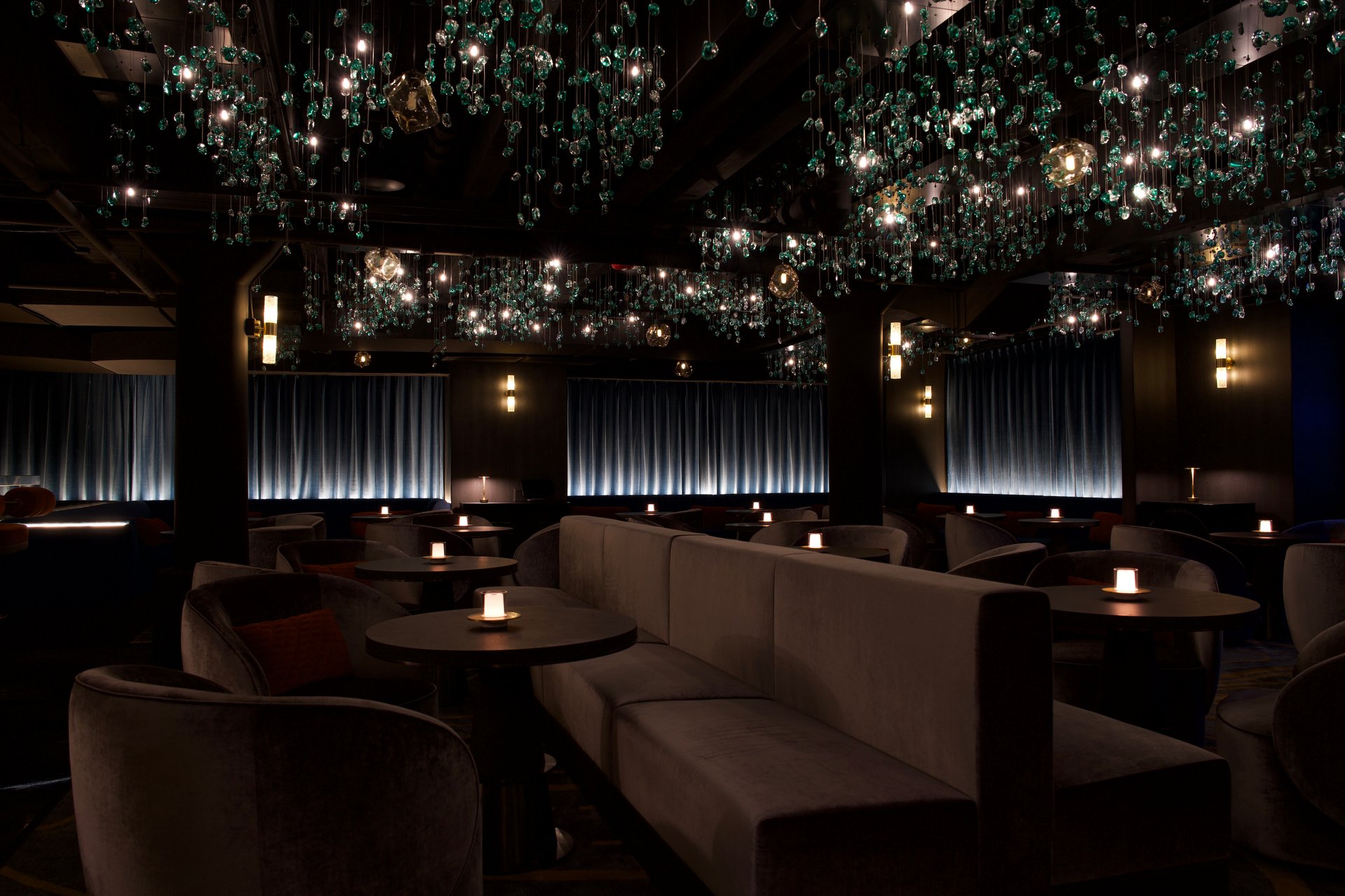Sura lounge